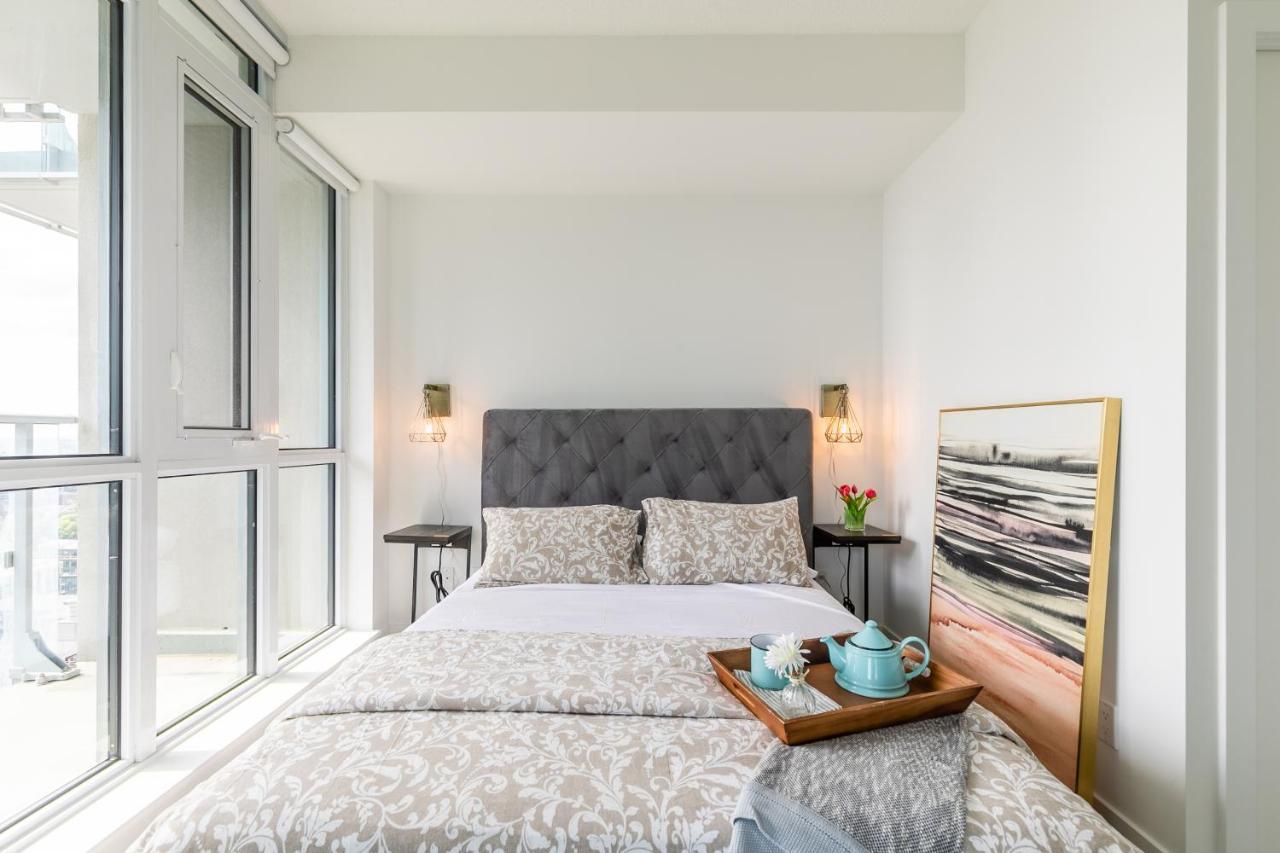 Luxury 2 Bedroom In The Heart Of Entertainment District W/ Cn Tower View Toronto Exterior foto